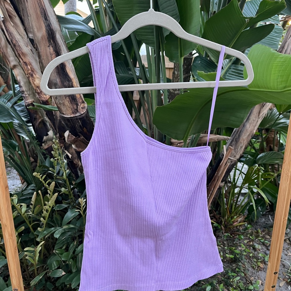 Lavender One-Shoulder Ribbed Top